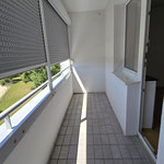 Einladende, große Loggia, mit neuen Jalousien, zum Sonnenbaden.