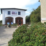 Heimatmuseum gleich am Strand von Kloster