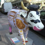 Manuela Francisca, la vaca vicalvareña de la Cow Parade 2009 de Madrid (foto: elola.blogia.com)