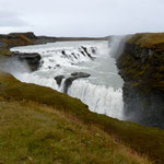 De Gullfoss is een waterval in de Hvítá (Witte rivier) in zuid IJsland