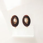 clip on earrings - wooden button, silver & pearl　木製ボタンのイヤリング（ボタン、シルバー、淡水パール）