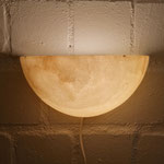 Unikat Alabaster Wandlampe, Fb. creme, 