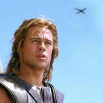 Brad Pitt en Troya "esperando el avión"...