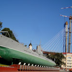 U-Boot, Kirche und Monster-Brücke