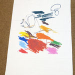 3歳の男の子のバスタオル。カラフルなクレヨンを使うと、すてきなアートに！