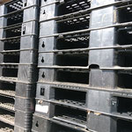 中古プラスチックパレット 1100×1100 黒 片面四方差し