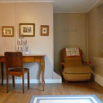 the cottage on the farm: the garden side room