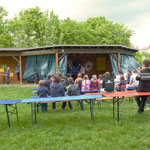 Das Spielhaus in der Berner Straße während der Veranstaltung