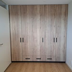 Door stefig op maat gemaakte inbouwkast. Gemonteerd in Ridderkerk