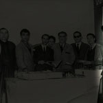 Anni '60 il vigile urbano Francesco Pasqua alla pescheria del Fossobianco