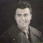 1945 Mastro Giovanni Marino(mastru Giuvann'u monachielli) Aveva il salone all'inizio di Via Garopoli, n° 3
