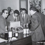 Anni '60 Gli avvocati festeggiano - da sx, G.Leonetti; P. Cumino; M. Policastri; Attanasio; A Camodeca(di spalle)