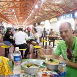 Food Market in Little India (dieser Food Market ist bei unserem Hostel um's Eck und hat sehr viele Leckereien zu bieten)