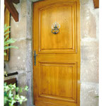 Artisan fabricant d'escaliers, portes, volets, fenêtres