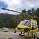 Jeudi 22 avril - arrivée de l'hélicoptère pour l'opération d'héliportage