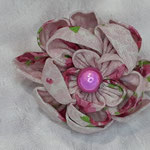 modèle 4 : barrette fleur rose clair fleur rose