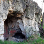 Eine der Höhlen am Luftenberg