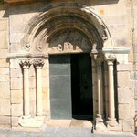 Das Portal vom Marienkloster am Seitenausgang der Wipertikirche