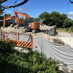 取り壊し工事が進む旧香楠荘。残念です～！