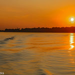 Sonnenuntergang am Donauschiff