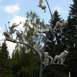 Im Oktober 2012 wurde in Emmingen die Lenk-Skulptur enthüllt.