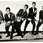 THE BLACK ARROWS vlnr: Casper Anthonio - Eddy Wannee - Johnny Anthonio - Raoel de Groen - Rinaldo Anthonio