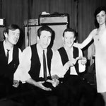 INA & THE JUGGLERS