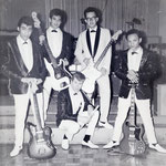 THE HAP CATS 1962-1963 vlnr: Jack van Beek - James Baron - Cor van Mourik - Jim Pownall - Win Monoarfa