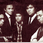 THE FOOTPLATTERS - vlnr: Paul Baro, Chris van Eldik, Ernst Wolff, Lex van Eldik en Rudy Molenski.  