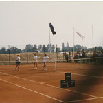 Bau der Tennisanlage in der Endphase