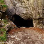 ....eine von vielen Höhlen in der Weizklamm....