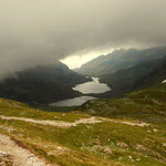 ein Blick zum Giglachsee, gut erkennbar die Wolkendecke die sich in diesen Kessel geschoben hat