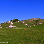 ...Blick zum Windberg - 1903 m und dem Almdorf mit der Michlbauerhütte...