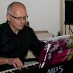 Dr. Stephan Pömer (Keyboard)