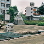 尼崎城（兵庫県尼崎市城内）本丸跡の明城小学校内にある尼崎城模型