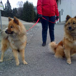 Avani und Mama Hina