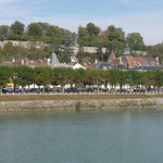 Bord de Marne et les Remparts du Vieux Chateau - Chateau-Thierry