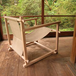 木と布の椅子(製作：藤田克則・藤田美貴子,骨組み製作：磯山建具店)