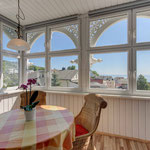 Ostbalkon mit Blick auf die Ostsee und die Altstadt