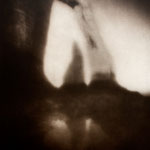 Etretat, " l'Aiguille Creuse",  2003, "Zone Plate", tirage au charbon, bichromie FRESSON, format image 30x40cm, montée sous passe partout 50x60cm, numéro 1/5. © Annick Maroussy