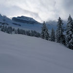 Die Wolken geben Druesberg und Forstberg frei