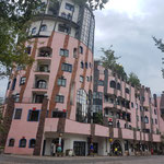 Die "Grüne Zitadelle", das letzte Architektenprojekt von Hundertwasser.