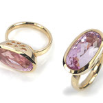 Herrlicher Ring in Roségold mit großem Kunzit 13.27 ct. und seitlichem Ornament