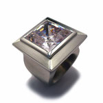 Ring in Silber mit dickem Cubic Zirkonia