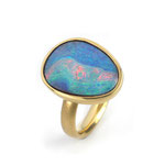 Ring in Gelbgold 750/000 mit tollem Boulder-Opal