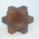 Gioco puzzle 12 pezzi in legno di mogano