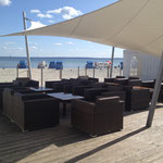 Beach Lounge Atmosphäre direkt am Meer