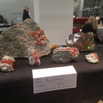 Stand Casutt - Rosa Fluorite zum Verkauf - Mineralienmesse Basel Schweiz 