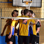 Teamhuddle nach dem Punktgewinn.