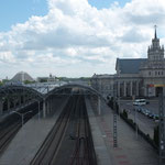 Bahnhof in Brest mit neuer Bahnsteighalle die nicht genutzt wird